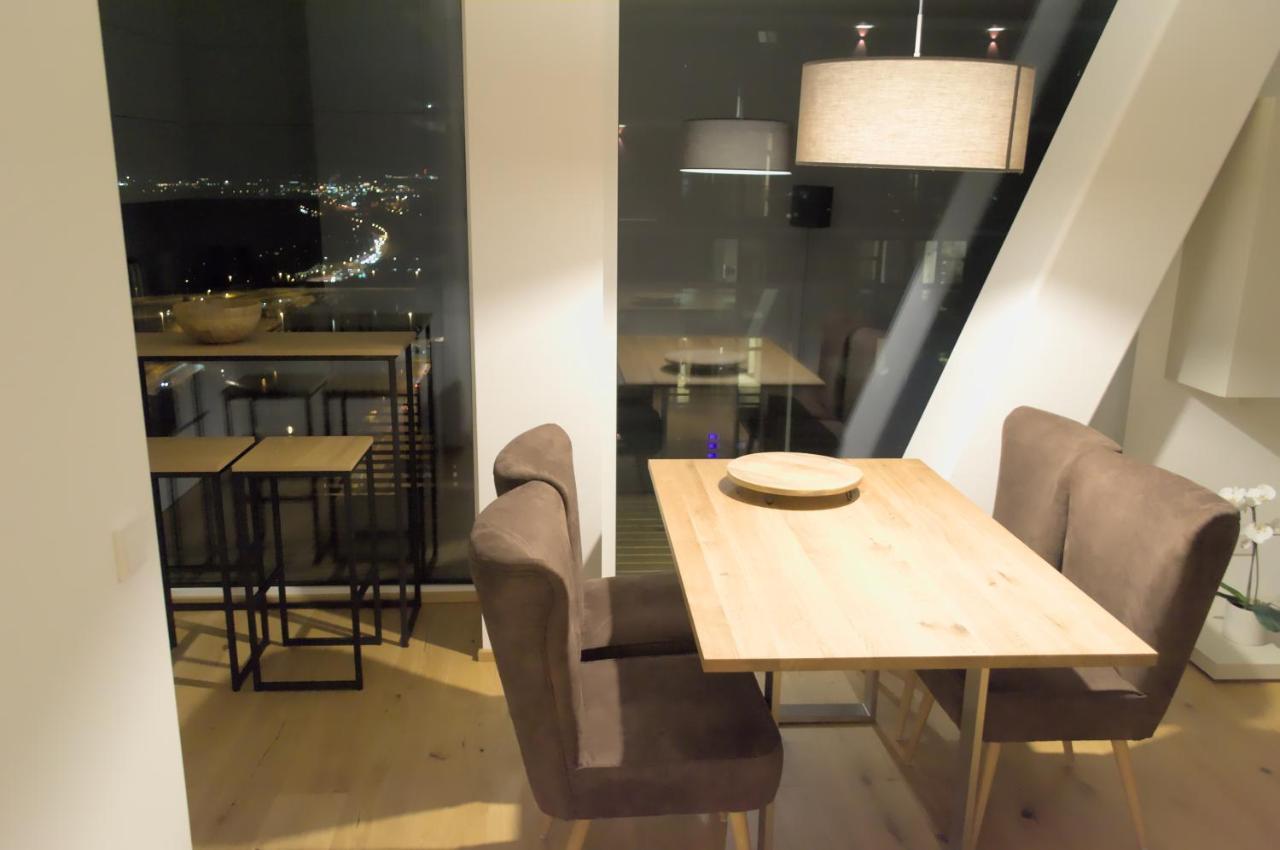 Appartement Triiiple Level 22 Mit Balkon Und Tiefgarage Vienne