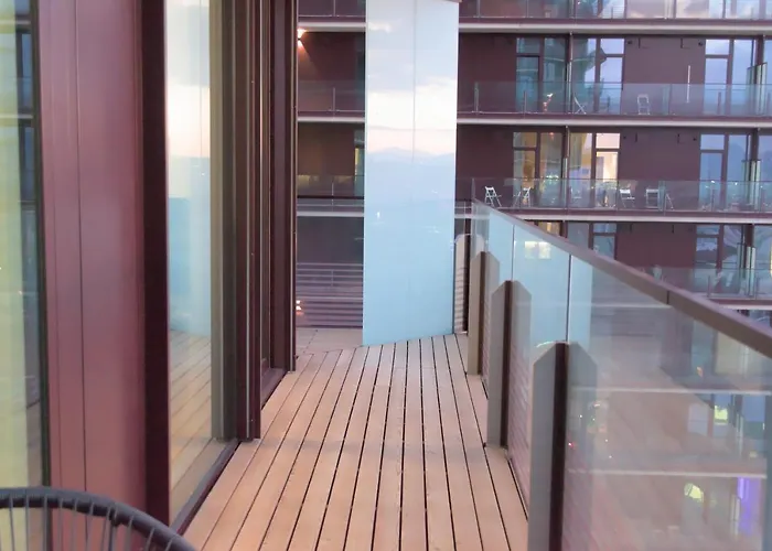 Triiiple Suites Level 22 Mit Balkon Und Tiefgarage